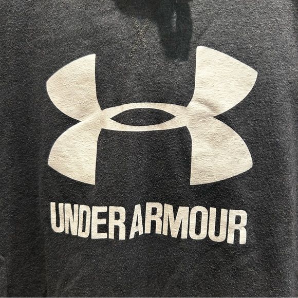 Under armour hooded short sleet top size medium - Picture 2 of 4